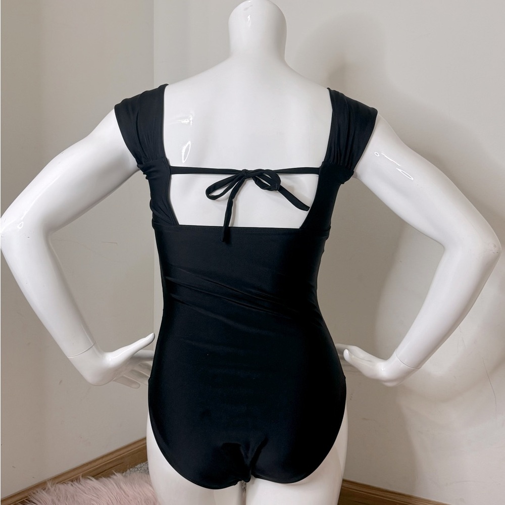 Swimsuit - Picture 7 of 7